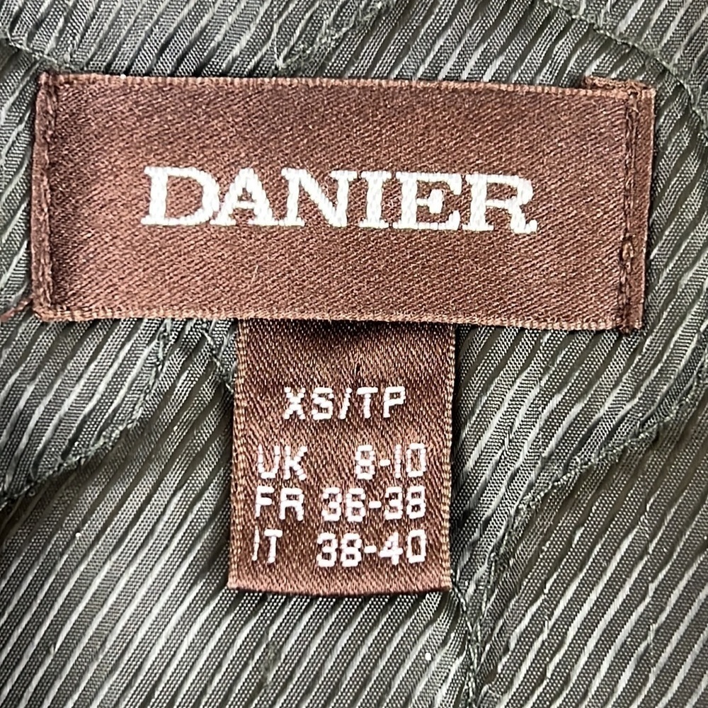 Danier Green Button Down Faux Fur Lining Leather Jacket - Picture 5 of 14